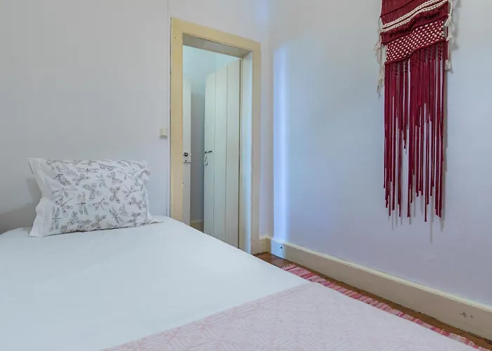 Condessa Dolls House III By Lisbon Heart
